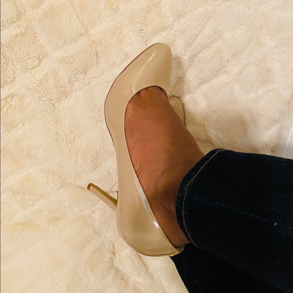 Express Pumps - Picture 4 of 6